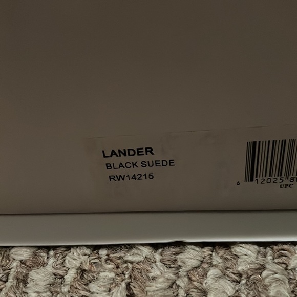 Stuart Weitzman Boots!! - Picture 5 of 16